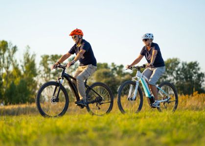 Bild: Paar auf dem Fahrrad